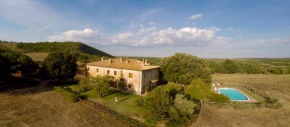Отель Agriturismo Montecalvo  Искья-Кастро